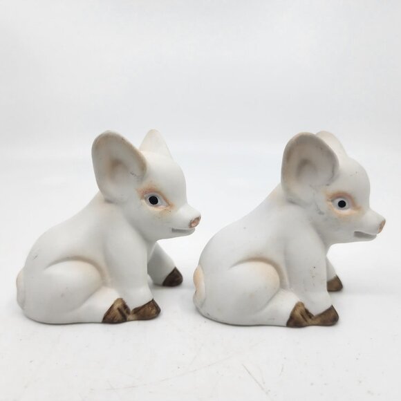 Vintage Sitting Pig Piggies Salt & Pepper Shakers Set Bisque Porcelain 2.25 in - Picture 2 of 6